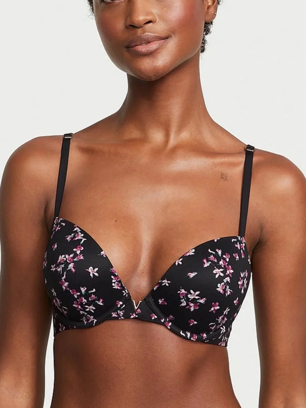 Victorias Secret Love Cloud Black Floral Push Up Plunge Bra Size 34B NWT